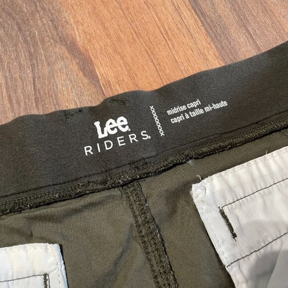 Lee Riders CAMO CAPRI Pants Stretch Waist - Picture 3 of 3